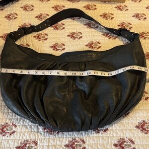 Maurizio Taiuti crescent shape large leather hobo